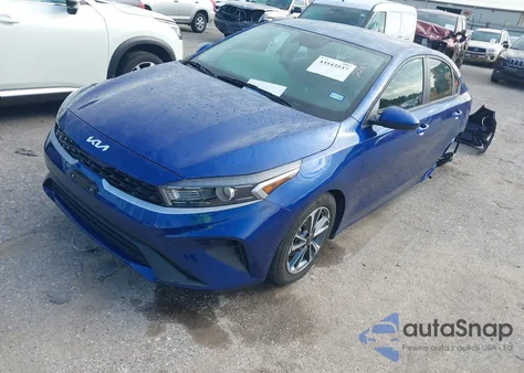 2024 Kia Forte Lxs z USA, uszkodzony, nr VIN 3KPF24AD6RE735762